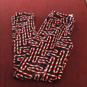 Tween LulaRoe Candy Cane Leggings